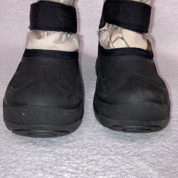 Kamik rocket camouflage winter boots size 3 - Picture 4 of 6